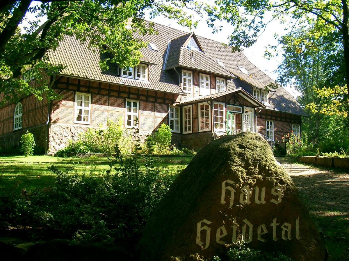 Haus Heidetal Bed & Breakfast Биспинген Екстериор снимка